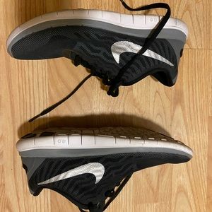 Nike freeruns 5.5
